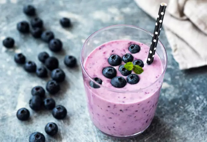 Muscle Building Shake Recipe: Yogurt-Blueberry